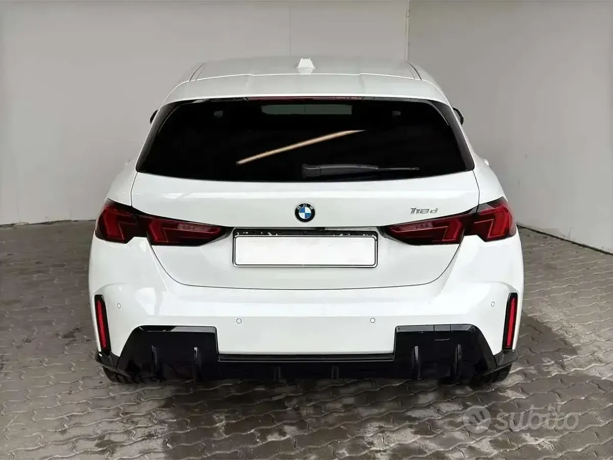 Usata BMW 118 M Sport 150 CV (110 kW) 2025 Bianco Utilitaria