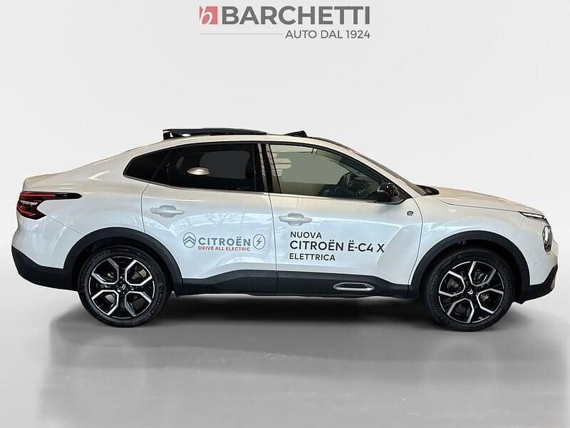 Usata Citroën e-C4 Shine 100 kW (136 CV) 2023 Bianco SUV