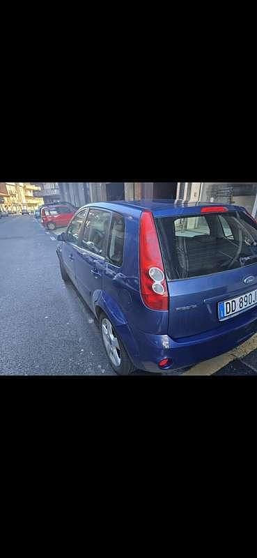 Usata Ford Fiesta 68 CV (50 kW) 2007 Utilitaria