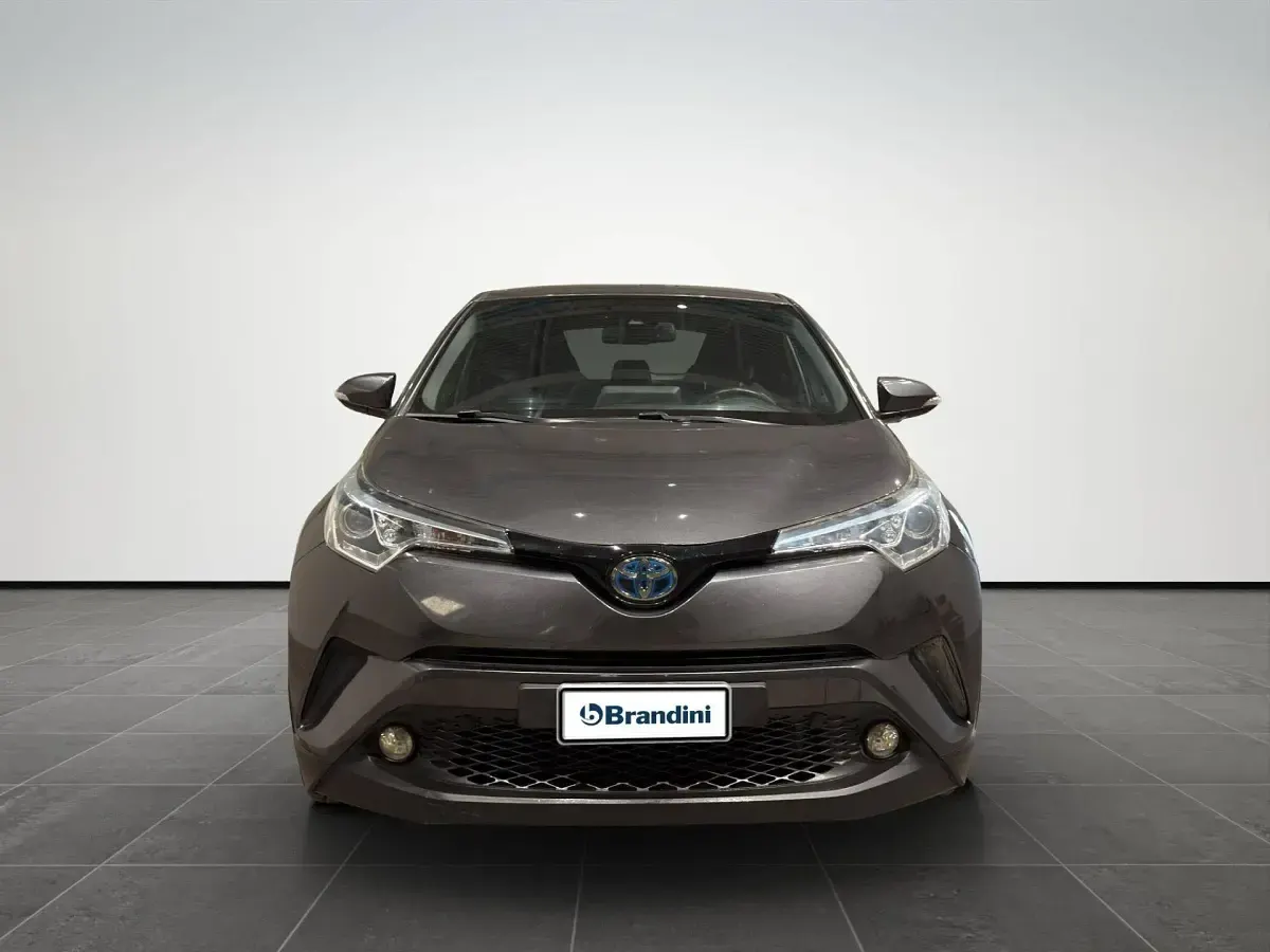 Usata Toyota C-HR Active 98 CV (72 kW) 2019 Grigio SUV