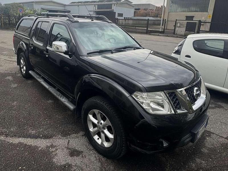 Usata Nissan Navara 190 CV (139 kW) 2011 Nero Pick-up