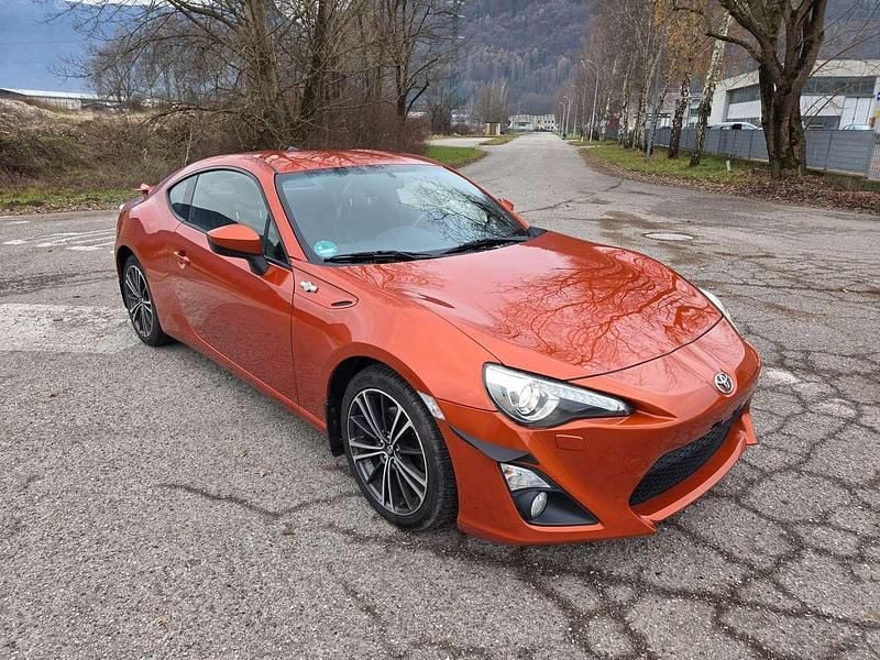 Usata Toyota GT86 Edition 200 CV (147 kW) 2012 Orange metallic Coupé