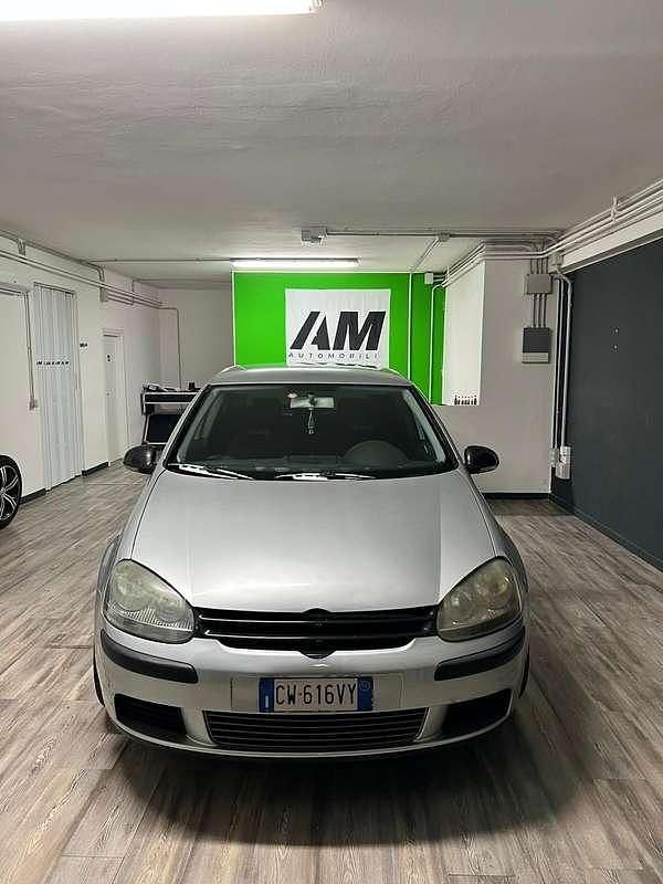 Usata VW Golf IV Comfortline 105 CV (77 kW) 2005 Berlina