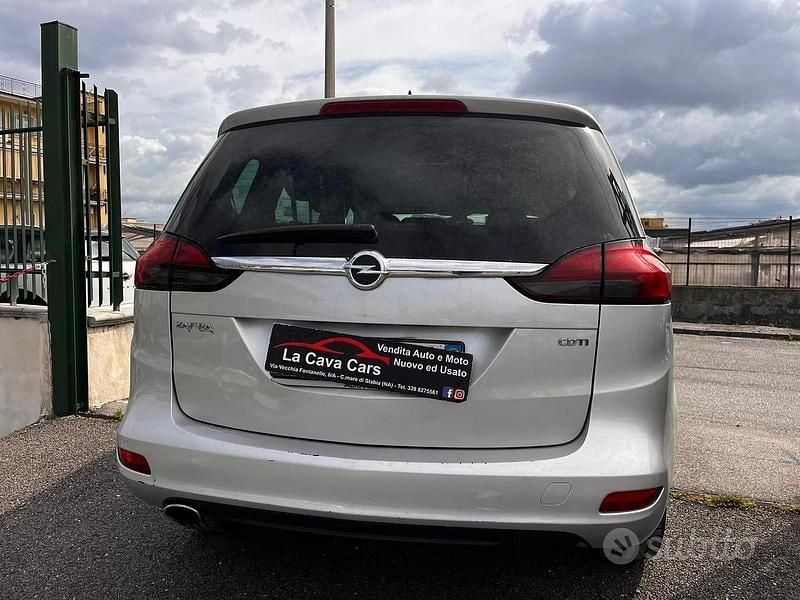 Grigio Usata 2015 Opel Zafira Tourer Cosmo Monovolume | 4999 € (Super prezzo) - Immagine 1/4