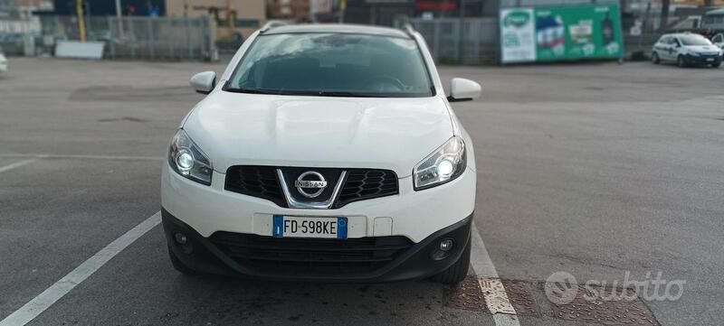 Bianco Usata 2011 Nissan Qashqai Tekna SUV | 5000 € (Ottimo prezzo) - Immagine 1/4