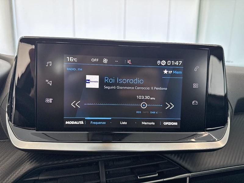 Usata Peugeot 2008 Active 131 CV (96 kW) 2023 Grigio SUV