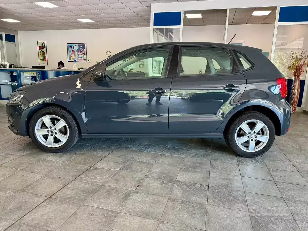 Usata VW Polo Comfortline 90 CV (66 kW) 2015 Grigio Berlina