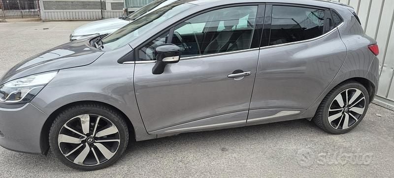 Usata Renault Clio IV 90 CV (66 kW) 2016 Grigio Berlina