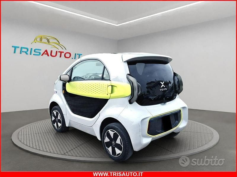 Usata XEV Yoyo 7 kW (10 CV) 2024 Grigio Utilitaria