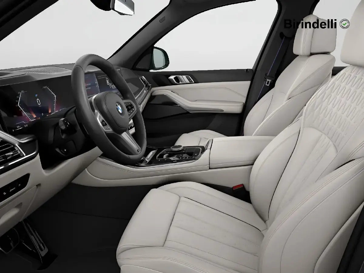 Begagnad BMW X5 M Sport 2025 Vit SUV
