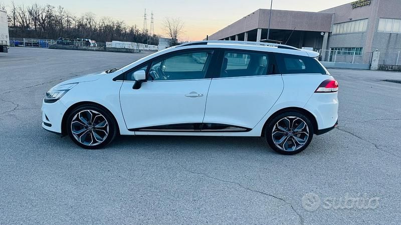 Usata Renault Clio GrandTour 90 CV (66 kW) 2016 Bianco Station wagon