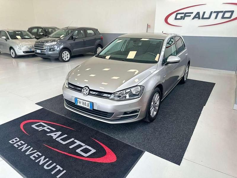 Usata VW Golf VII Highline 110 CV (80 kW) 2017 Grigio Berlina