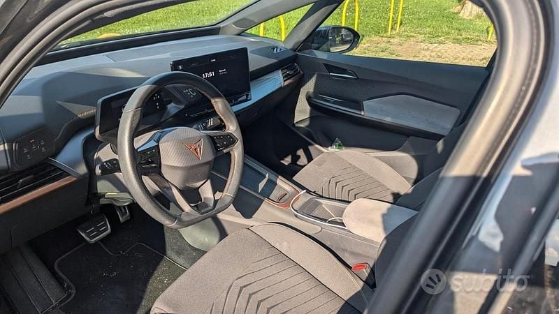 Usata Cupra Born 150 kW (204 CV) 2023 Nero Utilitaria