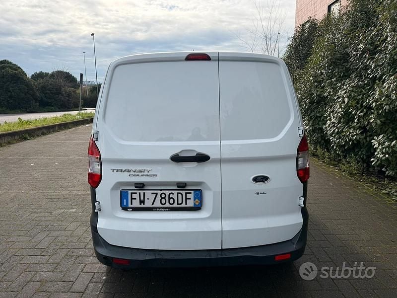 Usata Ford Courier 2019 Bianco Monovolume