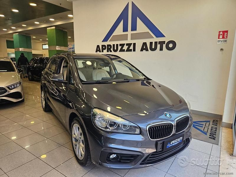 Usata BMW 218 Active Tourer Advantage 150 CV (110 kW) 2015 Grigio Monovolume