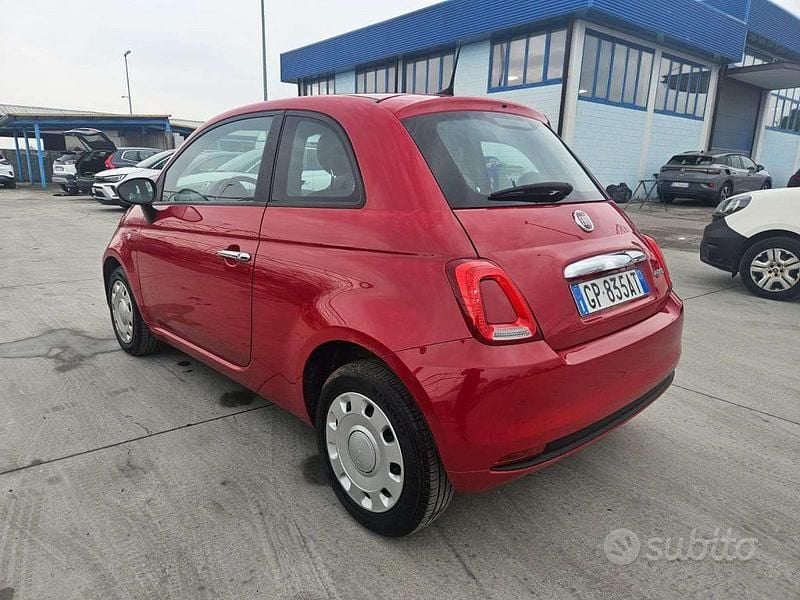 Usata Fiat 500 70 CV (51 kW) 2023 Rosso Utilitaria