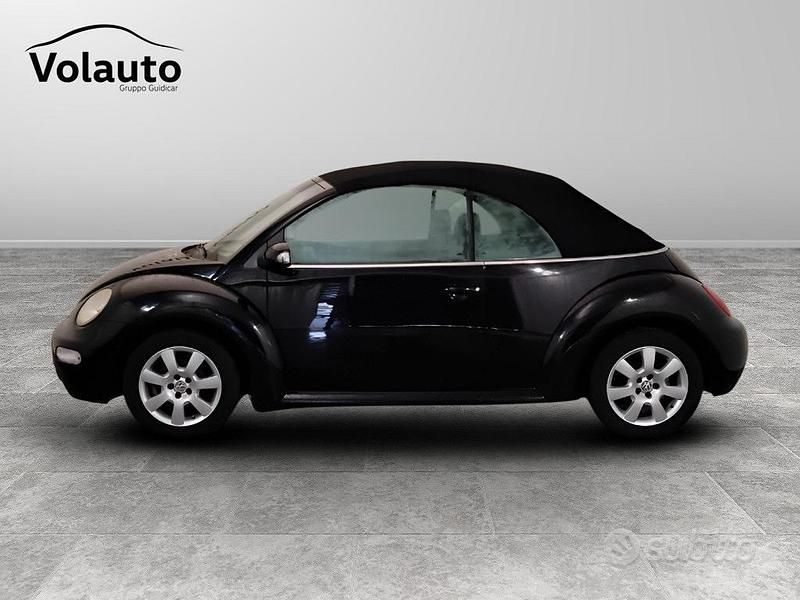 Usata VW New Beetle Cabriolet 102 CV (75 kW) 2005 Nero Cabrio