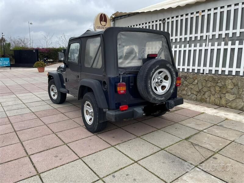 Usata Jeep Wrangler 1997 Blu SUV