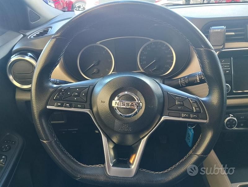 Usata Nissan Micra N-Connecta 90 CV (66 kW) 2018 Grigio Berlina