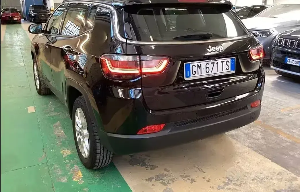 Usata Jeep Compass 131 CV (96 kW) 2023 Grigio SUV