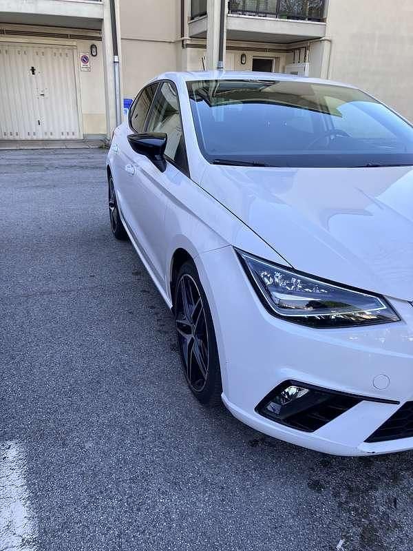 Usata Seat Ibiza FR 116 CV (85 kW) 2019 Bianco Utilitaria