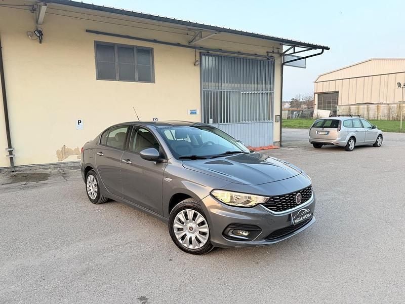 Usata Fiat Tipo Lounge 95 CV (69 kW) 2018 Grigio Berlina