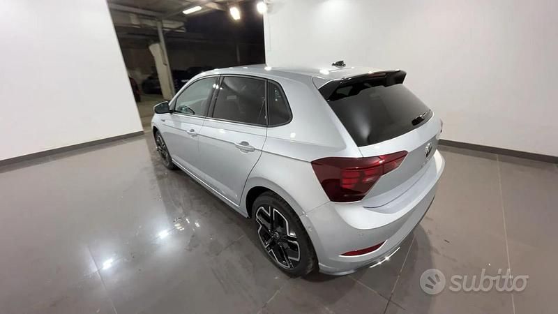 Nuova VW Polo R-line 95 CV (69 kW) 2025 Nero Berlina