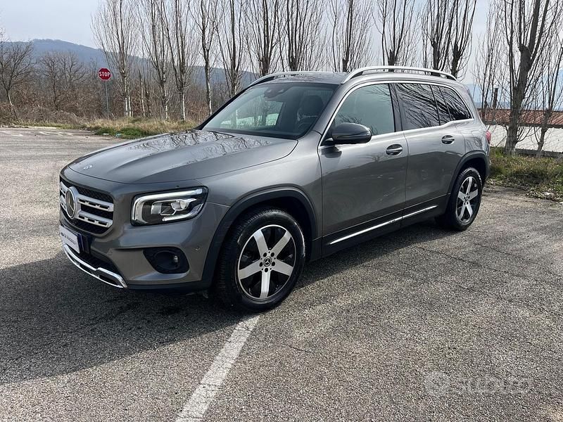 Usata Mercedes GLB200 Premium 150 CV (110 kW) 2020 Grigio SUV