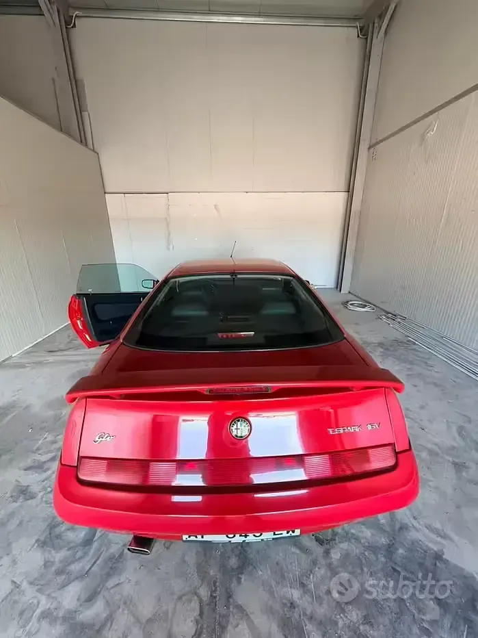 Usata Alfa Romeo GTV 150 CV (110 kW) 1996 Rosso Coupé