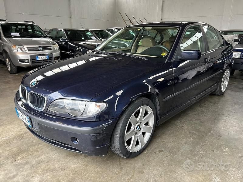 Usata BMW 320 150 CV (110 kW) 2002 Blu Berlina