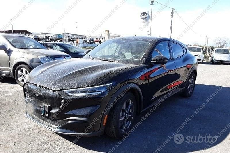 Nero Usata 2023 Ford Mustang Mach-E Standard Range SUV | 26.900 € (Ottimo prezzo) - Immagine 1/4