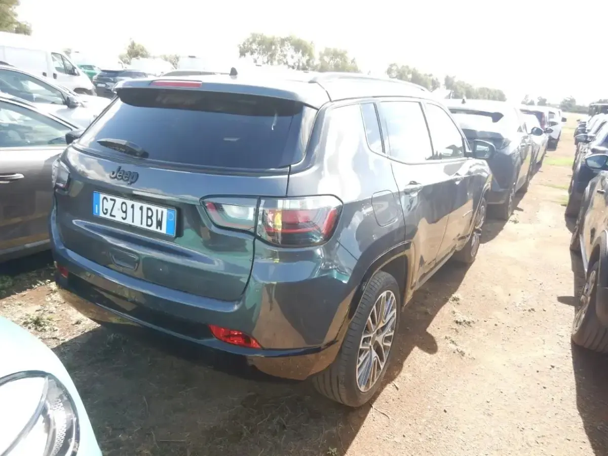Usata Jeep Compass Summit 130 CV (95 kW) 2025 679graphite grey SUV