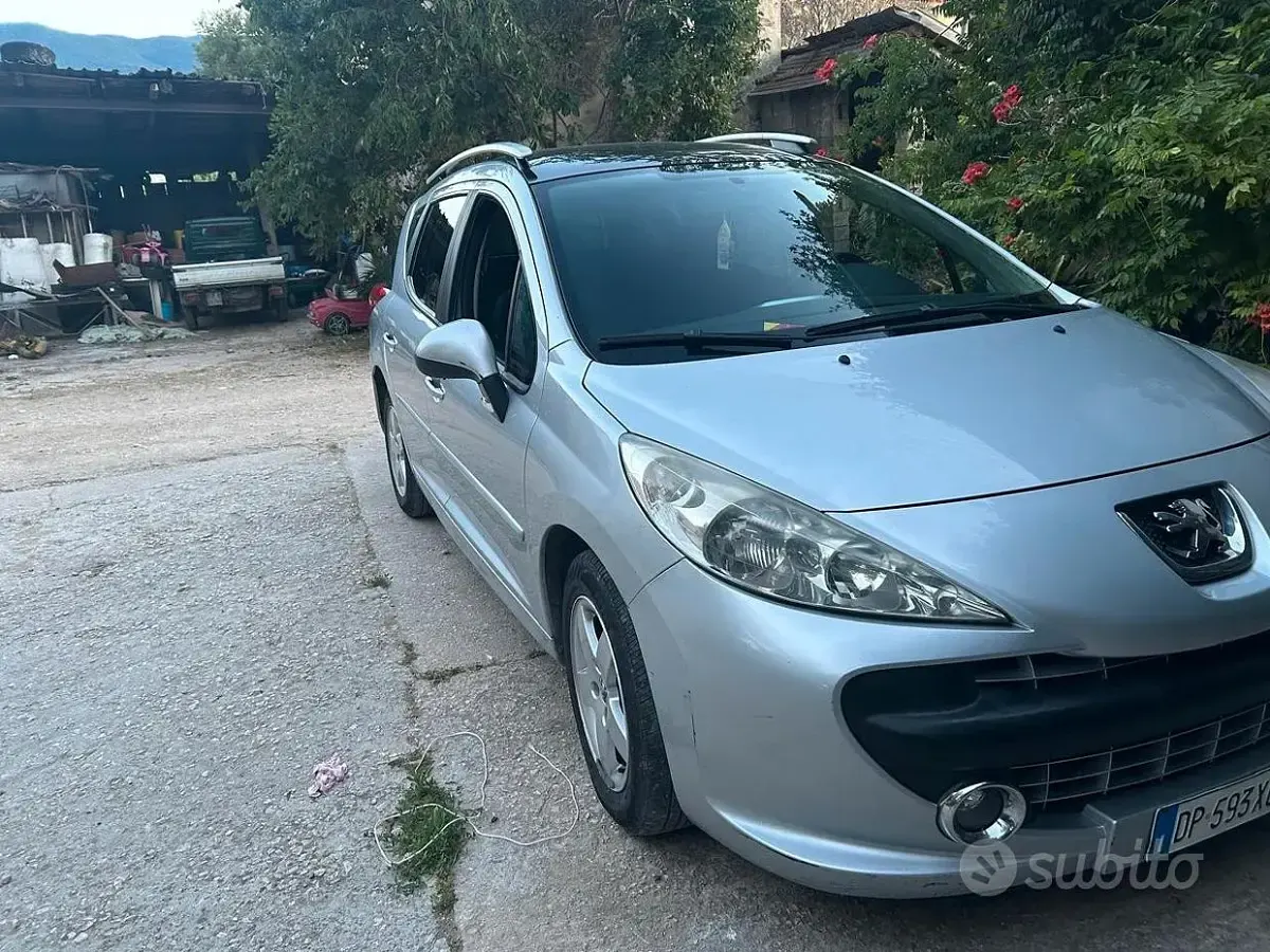 Usata Peugeot 207 95 CV (69 kW) 2008 Grigio Station wagon