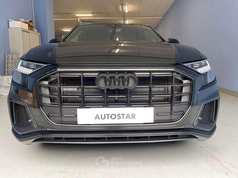 Usata Audi Q8 S-Line 286 CV (210 kW) 2022 Nero SUV