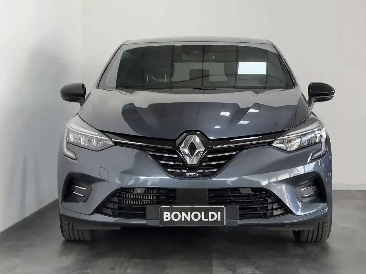 Usata Renault Clio V Techno 91 CV (66 kW) 2023 Grigio Utilitaria