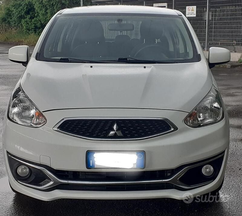 Usata Mitsubishi Space Star Invite+ 71 CV (52 kW) 2017 Bianco Utilitaria