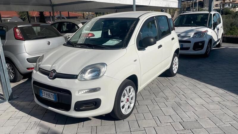 Usata Fiat Panda Lounge 86 CV (63 kW) 2015 Bianco Utilitaria