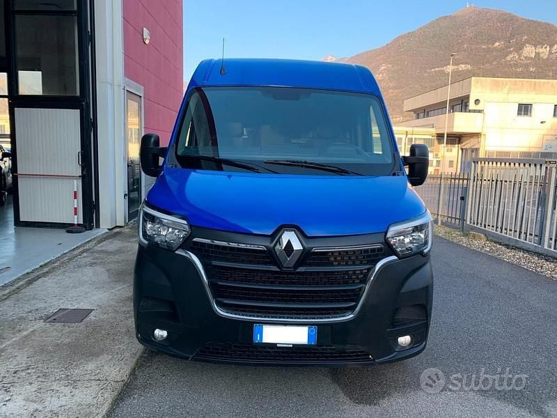 Blu Usata 2020 Renault Master Tre volumi | 14.990 € (Cara) - Immagine 1/4