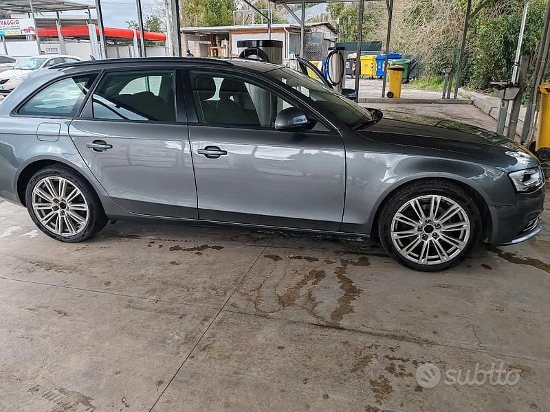 Usata Audi A4 Advanced 177 CV (130 kW) 2012 Verde Station wagon