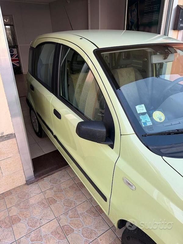 Usata Fiat Panda Active 54 CV (39 kW) 2006 Giallo Utilitaria