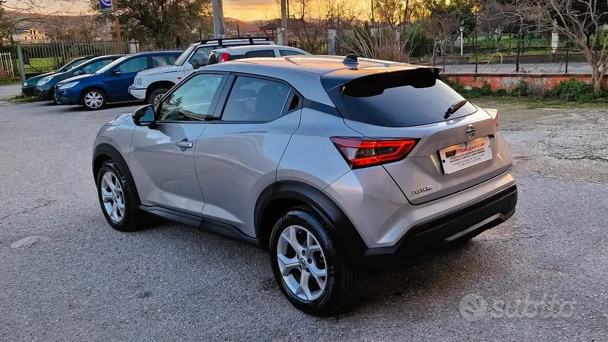 Usata Nissan Juke N-Connecta 114 CV (83 kW) 2022 Marrone SUV
