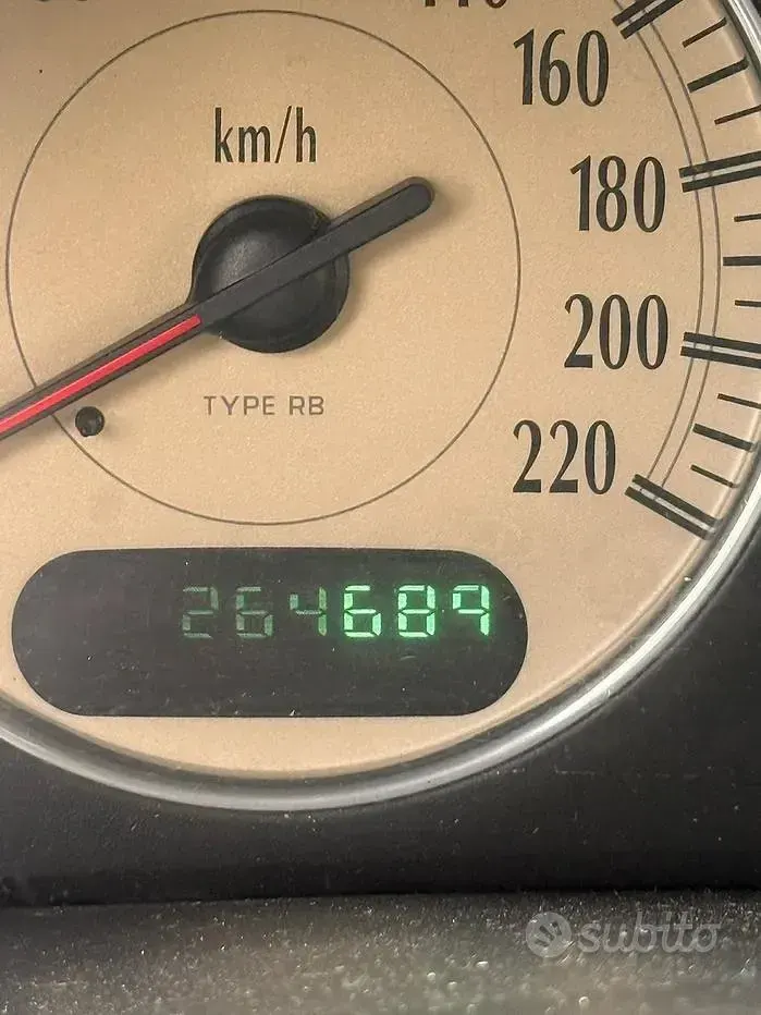 Usata Chrysler Grand Voyager 150 CV (110 kW) 2004 Monovolume