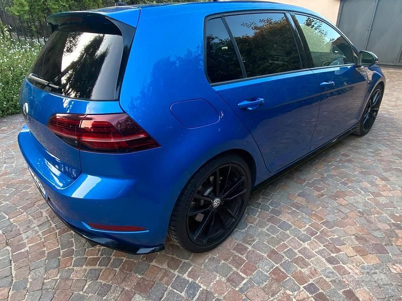 Usata VW Golf VII R 310 CV (228 kW) 2017 Blu/azzurro Berlina