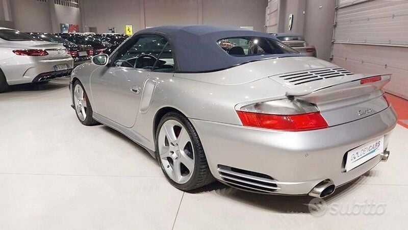 Usata Porsche 911 420 CV (308 kW) 2004 Cabrio
