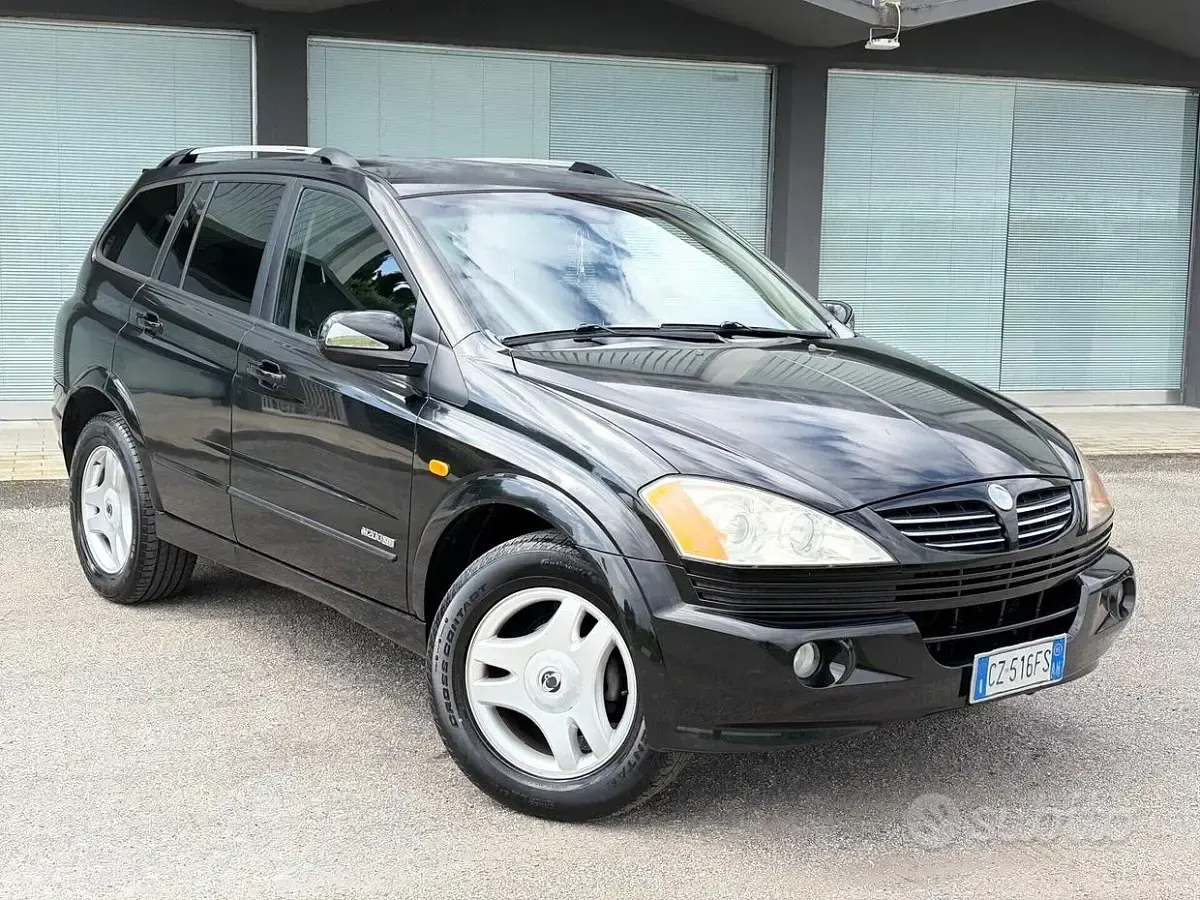 Usata SsangYong Kyron 141 CV (103 kW) 2005 Nero SUV