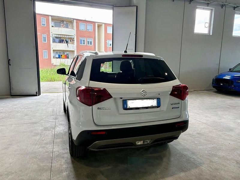 Usata Suzuki Vitara 129 CV (94 kW) 2024 Bianco SUV