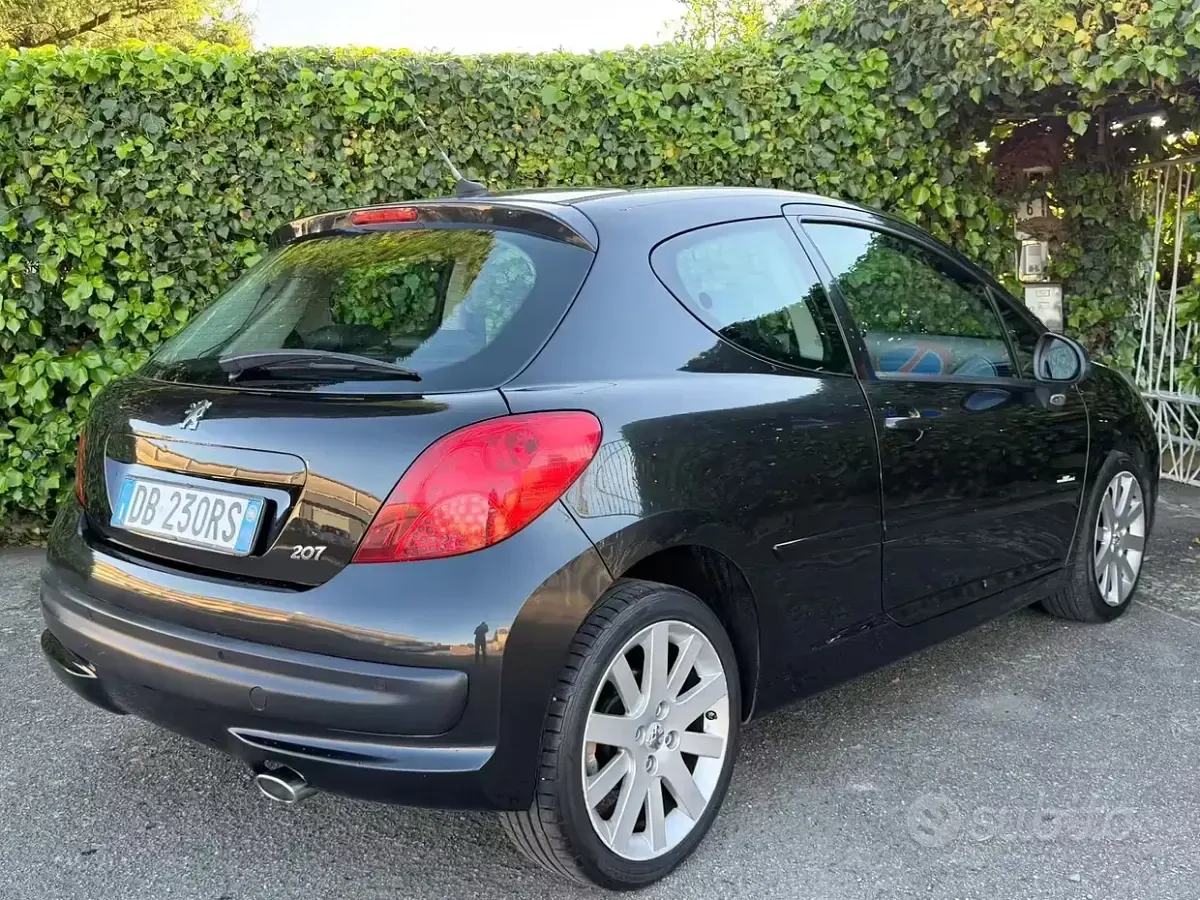Begagnad Peugeot 207 109 HK (80 kW) 2006 Svart Sedan