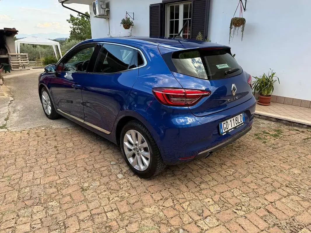 Usata Renault Clio V SE 72 CV (52 kW) 2021 Blu/azzurro Berlina