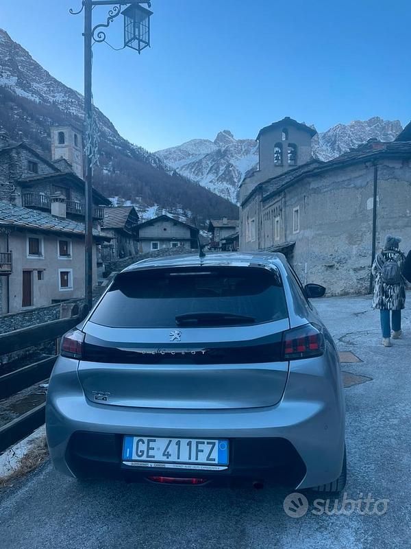 Usata Peugeot 208 2020 Grigio Utilitaria