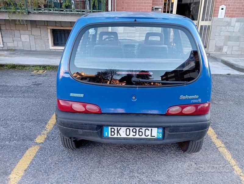 Usata Fiat 600 2000 Blu Berlina